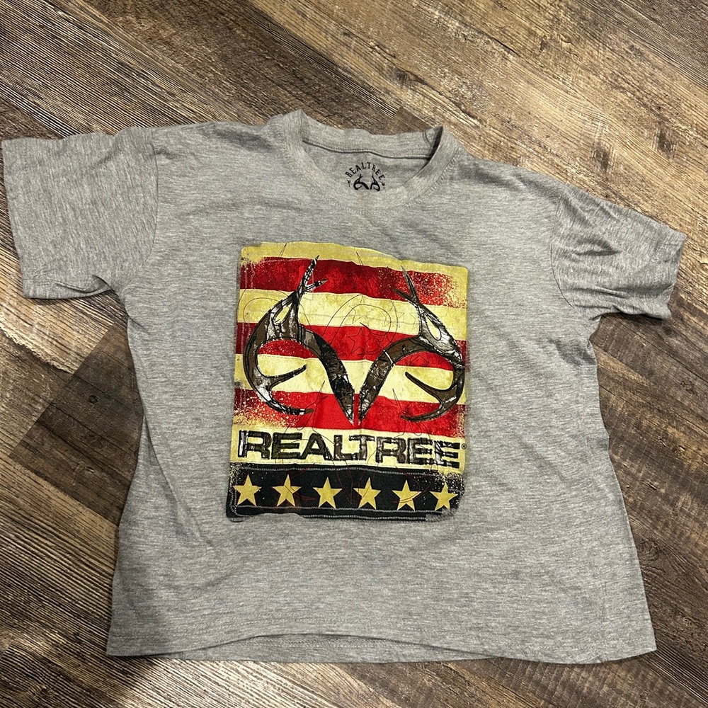 Boys realtree shirt